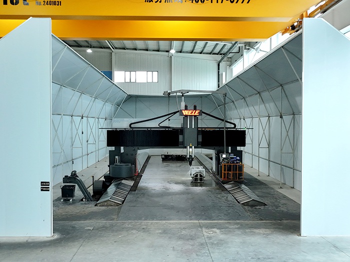 数控龙门加工中心： 加工行程20m*6.5m