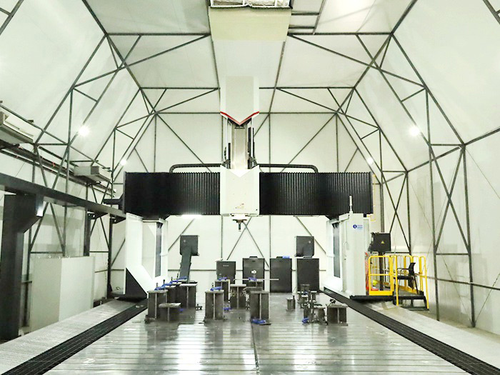 动柱龙门铣削中心：加工行程12m*4.6m*1.4m