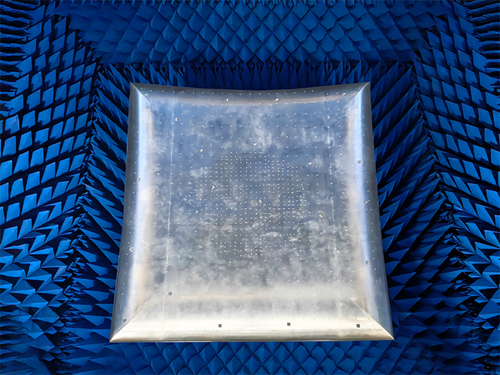 大型卷边反射面紧缩场天线子系统